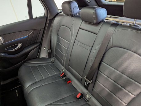 Mercedes-Benz GLC 2.1 GLC 250 D 4Matic AMG Line Premium+ Auto 4WD 5dr 40