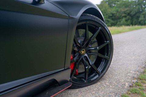 Lamborghini Aventador 6.5 Aventador S LP 740-4 Semi-Auto 4WD 2dr 7