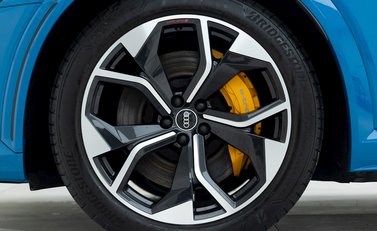 Audi E-Tron S Sportback 8