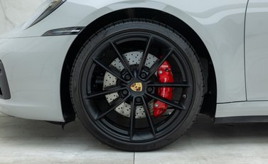 Porsche 911 Targa 4S (992) 32