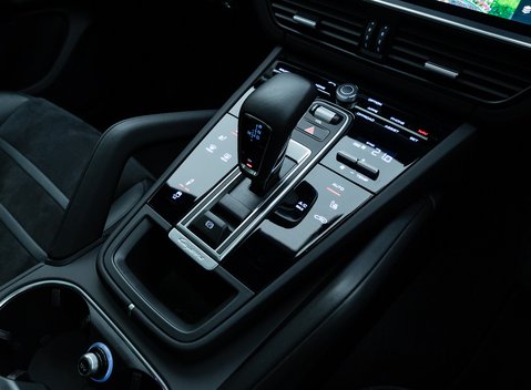 Porsche Cayenne GTS Coupe 21