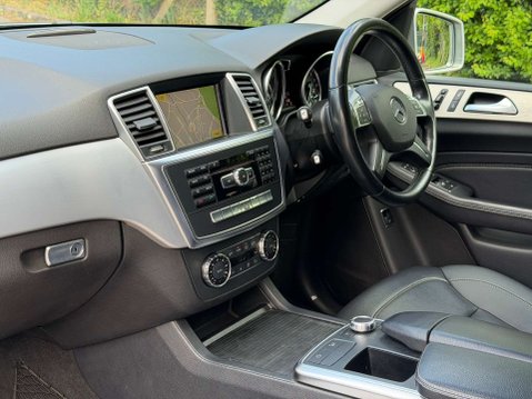 Mercedes-Benz M Class 2.1 ML250 Special Edition Bluetec Auto 4WD 5dr 20