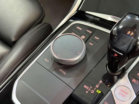 BMW 3 Series 2.0 330e 12kWh Sport Pro Saloon 4dr Petrol Plug-in Hybrid Auto Euro 6 (s/s) 41