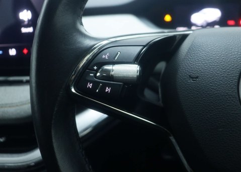 Skoda Enyaq Enyaq iV 60 Nav Lounge 5dr 33