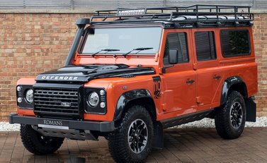 Land Rover Defender 110 Adventure Edition 6