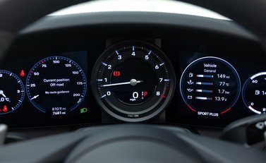 Porsche 911 Targa 4S (992) 28
