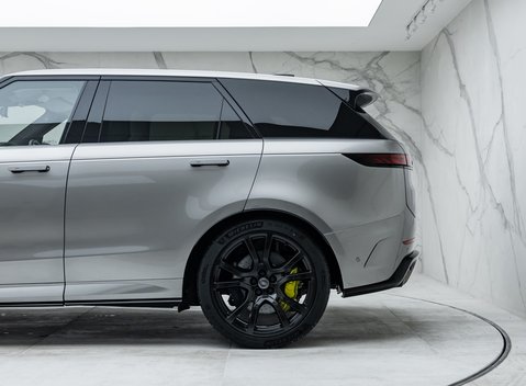Land Rover Range Rover Sport P635 SV EDITION ONE 39