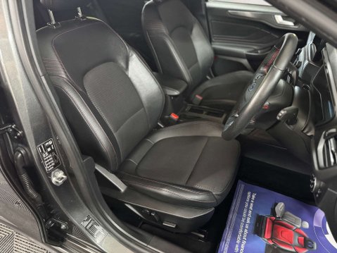 Ford Focus 1.5 Focus ST-Line X 5dr 36