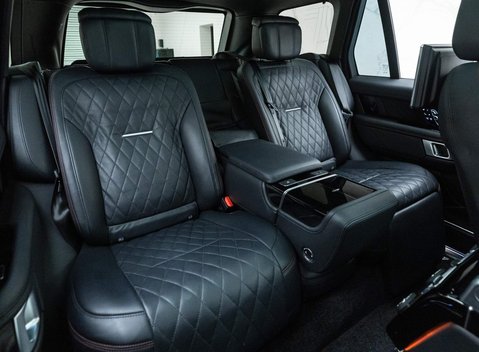 Land Rover Range Rover P565 SVAutobiography Dynamic Black 9