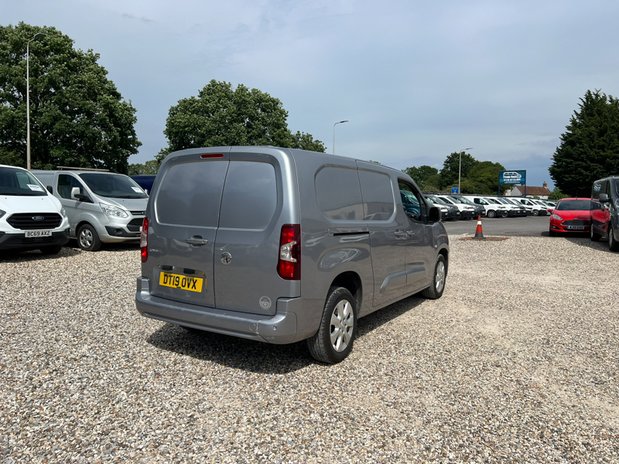 Vauxhall Combo LWB L2H1 (SOLD) Low Roof Limited 2300 Air Con Alloys Sensors EURO 6 NO VAT 6