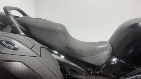 Triumph Sprint 2009 NEW MOT / SERVICED SIDE PANNIERS LARGE CC SPORTS TOURER 22