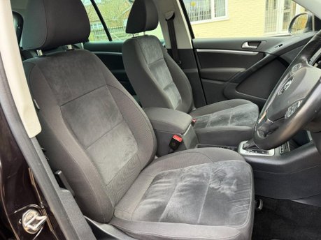 Volkswagen Tiguan 2.0 TDI BlueMotion Tech SE DSG 4WD Euro 5 (s/s) 5dr 19