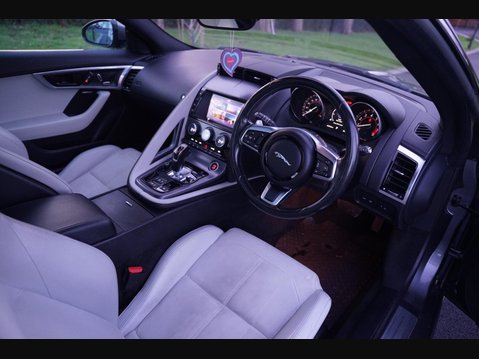 Jaguar F-Type 3.0 V6 Auto Euro 6 (s/s) 2dr 16