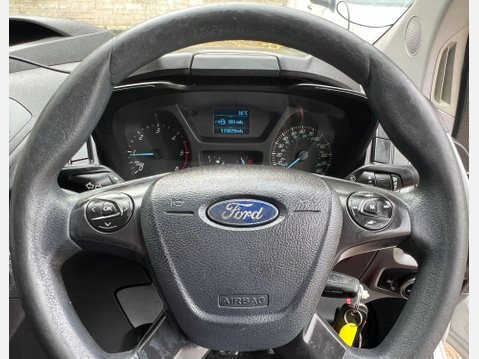 Ford Transit Custom 2.2 TDCi 270 Panel Van 5dr Diesel Manual L1 H2 (186 g/km, 98 bhp) 37