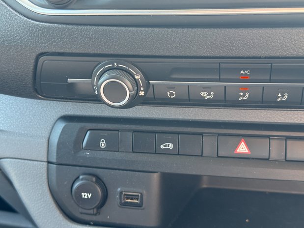 Vauxhall Vivaro SWB L1H1 Low Roof 3100 Air Con Sensors EURO 6 NO V 31