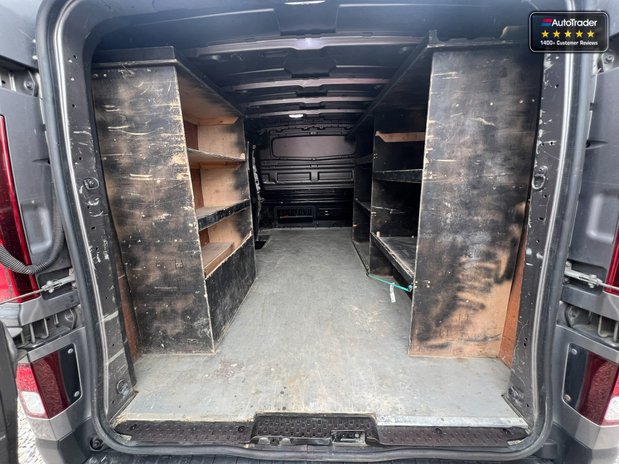 Renault Trafic LWB L2H1 Low Roof Leader LL30 Air Con Alloys Sensors Cam EURO 6 NO VAT 10