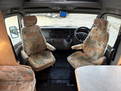 Renault Master LUNAR PREMIER H622 4-BERTH MOTORHOME 20