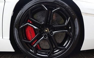 Lamborghini Aventador LP 700-4 16