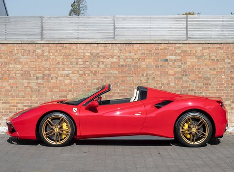 Ferrari 488 Spider 2
