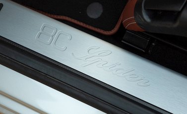 Alfa Romeo 8C Spider 21