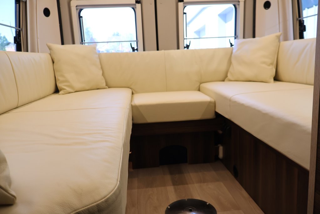 Fiat Ducato Laika 646 ECOVIP 180 BHP Auto huge factory upgrades cost new £98K    25