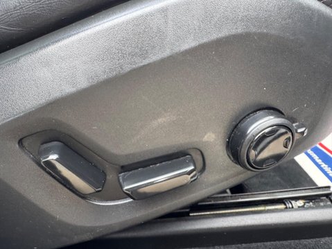 Volvo XC60 2.0 D5 PowerPulse Inscription Auto AWD Euro 6 (s/s) 5dr 53