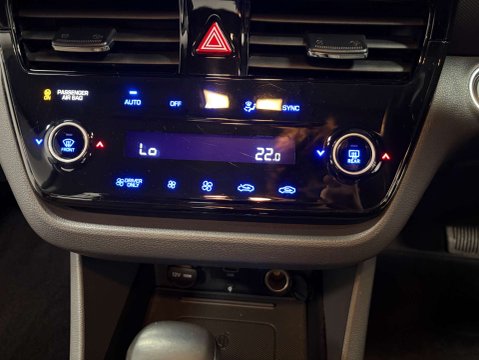 Hyundai IONIQ 1.6 IONIQ Premium SE FHEV Semi-Auto 5dr 25