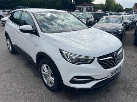 Vauxhall Grandland X 1.2 Turbo SE Euro 6 (s/s) 5dr 1