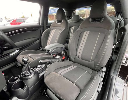 Mini Hatch 1.5 Cooper Sport 3dr 72