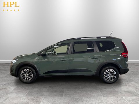Dacia Jogger 1.0 TCe Expression MPV 5dr Petrol Manual Euro 6 (s/s) (110 ps) 4