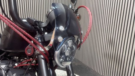 Harley-Davidson Sportster 883 XL883N IRON 2015 20K NEW MOT SERVICED CRUISER BIKE 49