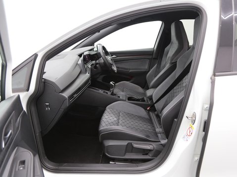 Volkswagen Golf 1.5 TSI R-Line Euro 6 (s/s) 5dr 22