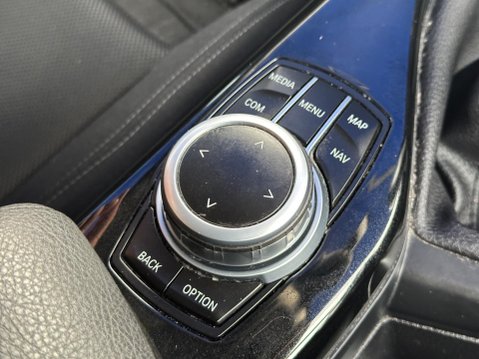 BMW 1 Series 1.5 118i Sport Euro 6 (s/s) 5dr 23