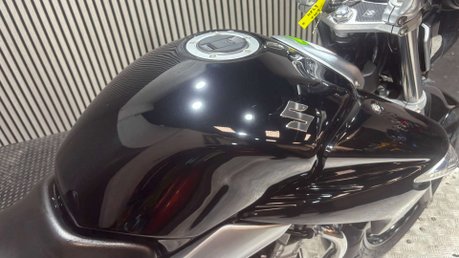 Suzuki Inazuma GW 2013 ONLY 12K NEW MOT WARRANTY 250CC COMMUTER BIKE 41