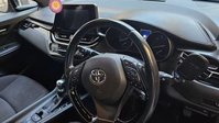 Toyota C-HR 1.8 VVT-h Icon SUV 5dr Petrol Hybrid CVT Euro 6 (s/s) (122 ps) 10