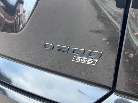 Jaguar E-Pace 2.0 D204 MHEV R-Dynamic Black Auto AWD Euro 6 (s/s) 5dr 84