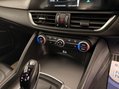 Alfa Romeo Giulia 2.0T Veloce Auto Euro 6 (s/s) 4dr 22
