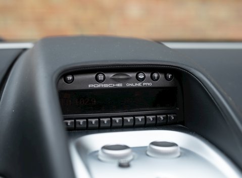 Porsche Carrera GT 19