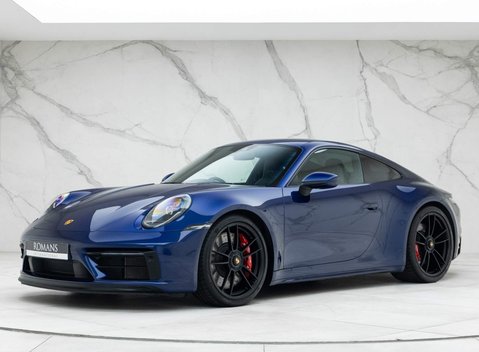 Porsche 911 Carrera GTS (992) 1