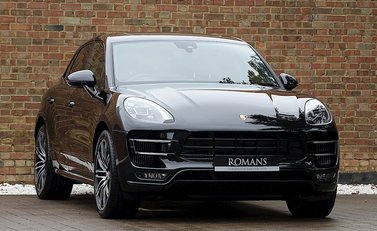Porsche Macan Turbo Performance Package 1