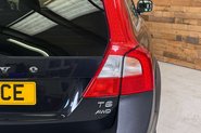 Volvo XC70 3.0 T6 SE Lux Estate 5dr Petrol Geartronic AWD Euro 5 (304 ps) 79