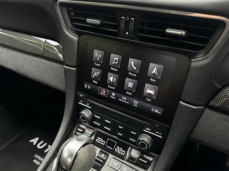 Porsche 911 CARRERA GTS PDK 65