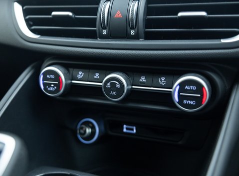 Alfa Romeo Giulia GTAm 27