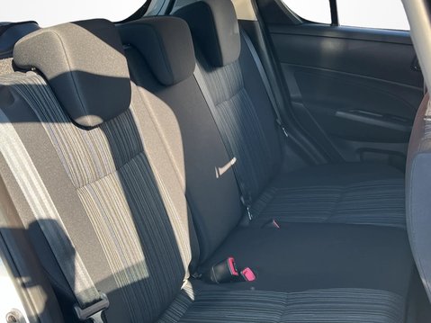 Suzuki Swift 1.2 SZ4 [Nav] 5dr Auto 34