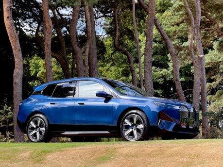 BMW Ix XDRIVE50 M SPORT