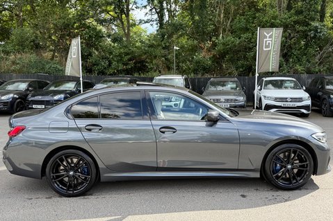 BMW 3 Series 330E M SPORT - OYSTER LEATHER -PRO & TECH PACKS - H/K -HUD - SUNROOF 5
