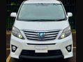 Toyota Alphard 2.4 HYBRID 30