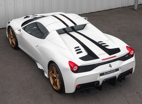 Ferrari 458 Speciale Aperta 10