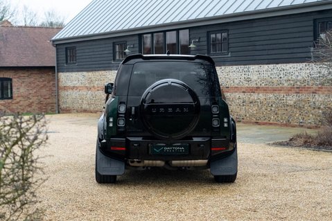 Land Rover Defender 3.0 D300 MHEV X-Dynamic HSE Auto 4WD Euro 6 (s/s) 5dr 17