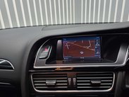 Audi RS4 4.2 FSI V8 Estate 5dr Petrol S Tronic quattro Euro 5 (450 ps) 12